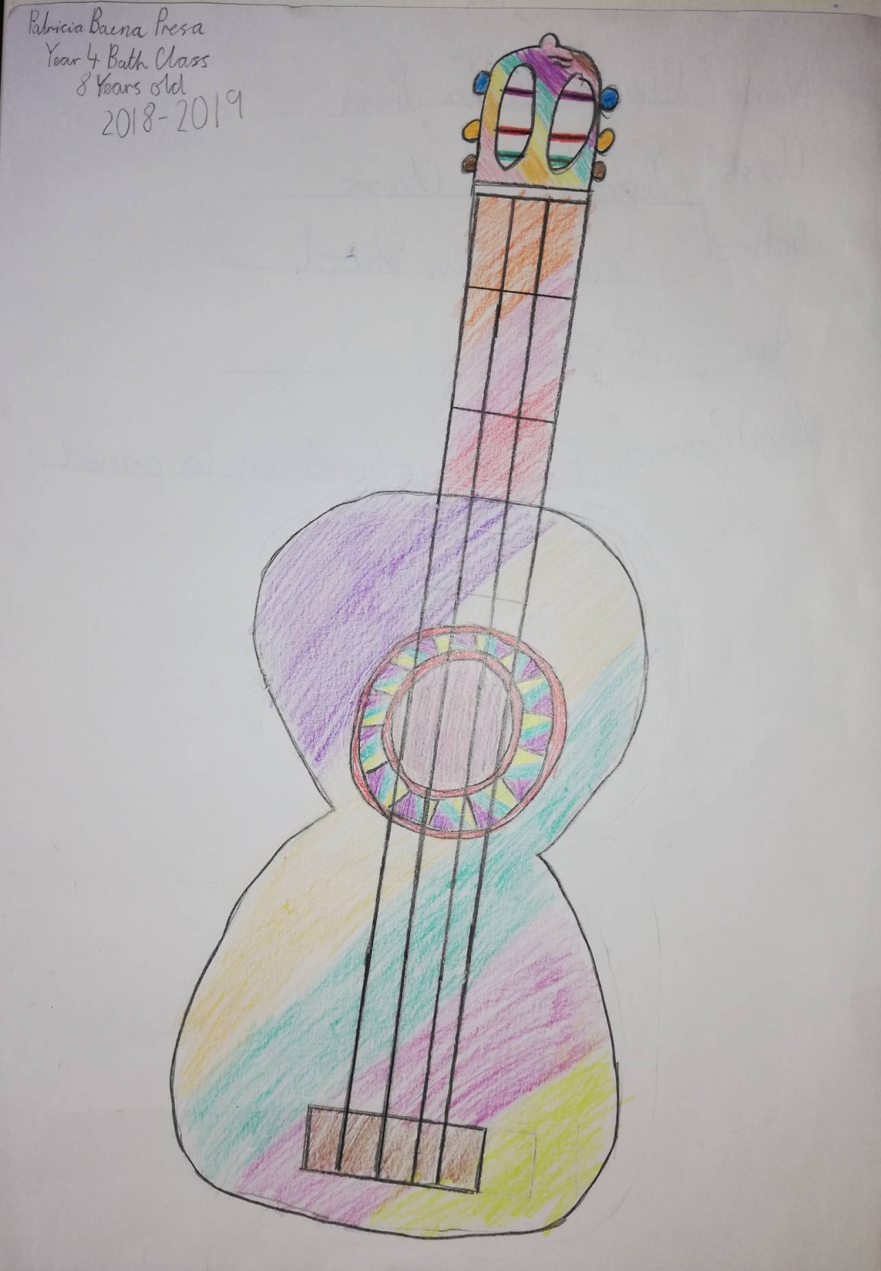 Violín colgado en la pared, dibujo de Patricia Baena (todos los derechos otorgados a la Fundación Orden de la Paz para el concurso Picasso Cuadros Sinfónicos en Málaga)